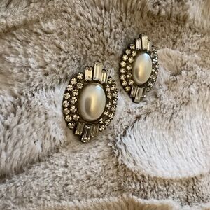 Elegant Silver and Pearl Earrings